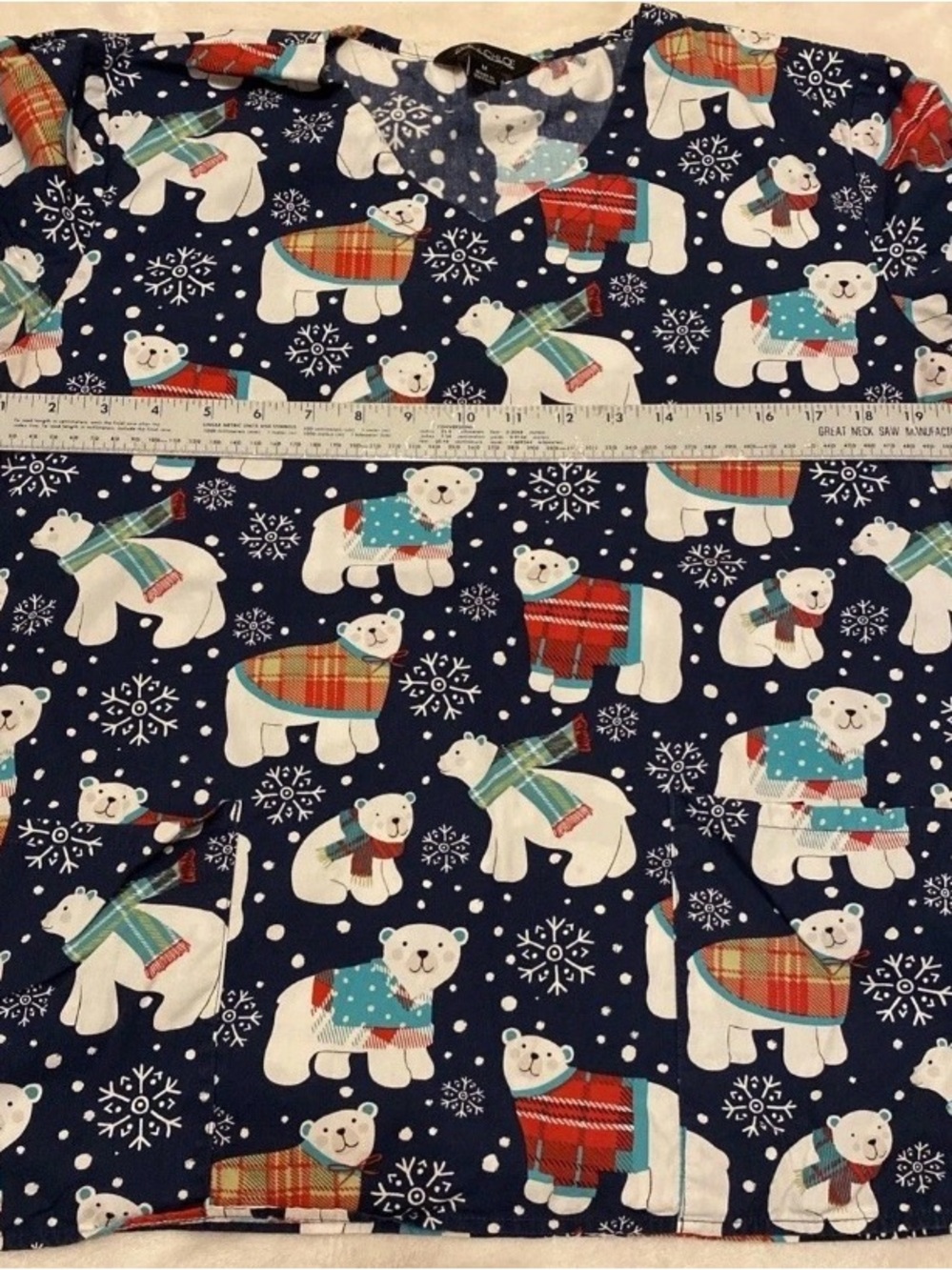 Women’s Navy Polar Bear Winter Print V-Neck Scrub Top - Picture 13 of 15